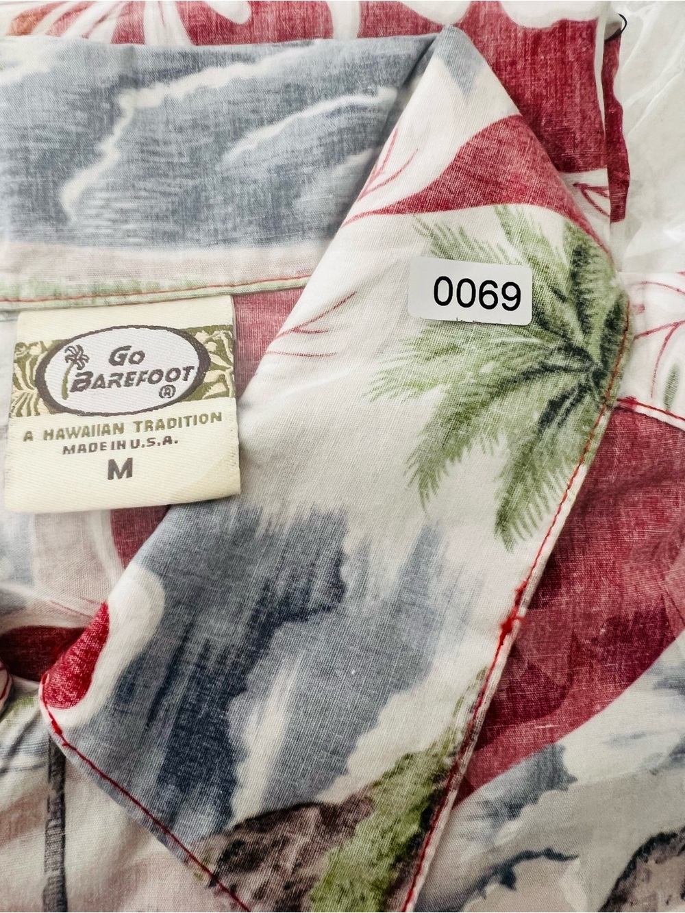 Go Barefoot Men’s Medium Hawaiian Tropical Shirt Made in USA - Picture 8 of 8